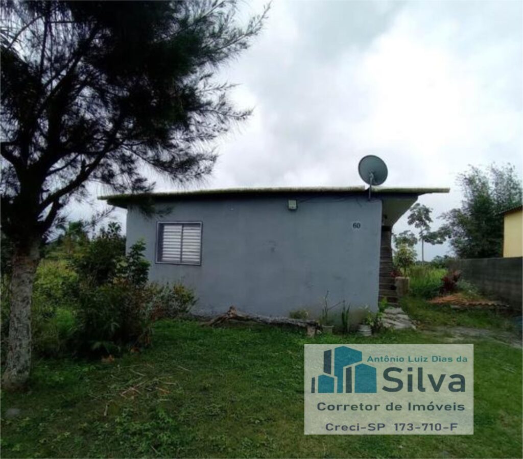 casa com terreno grande em ilha comprida